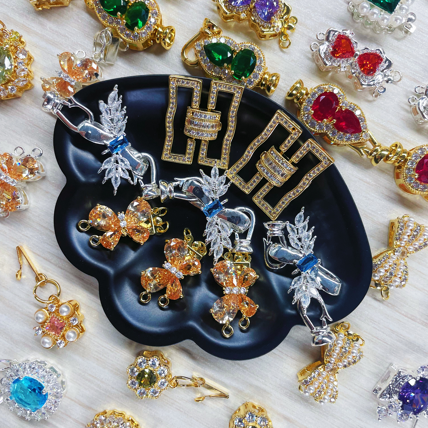 Lucky Alloy Pendant--bubu diy shop