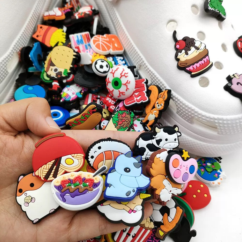 New!! Crocs charms(come with shoe)--bubu diy shop